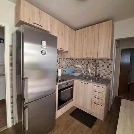 Apartman Aenona *