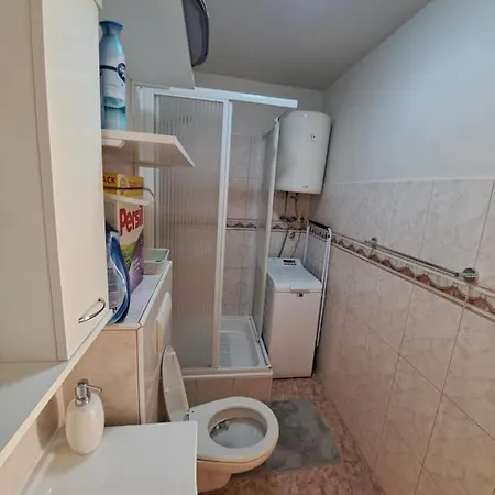 Aenona Apartman Nin